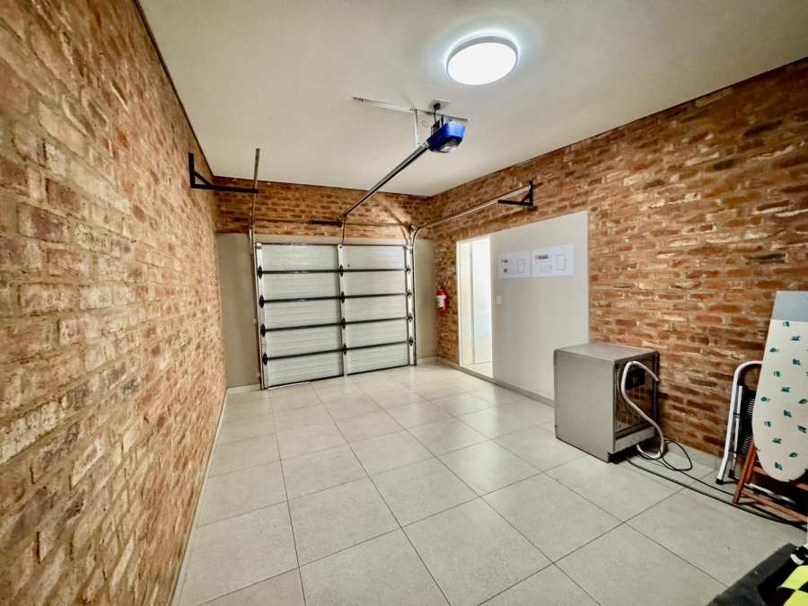 2 Bedroom Property for Sale in Van Der Hoff Park North West
